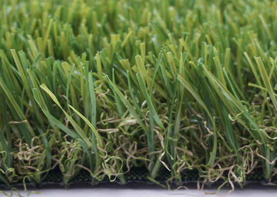 Китай 45мм 13600 Дтекс благоустраивая искусственное уменьшение шума травы для спортивных площадок поставщик