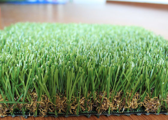 Китай Форма у благоустраивая искусственную траву для патио поставщик